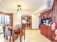 临三条地铁,婚房美式精装拎包入住,2002年商品房小区