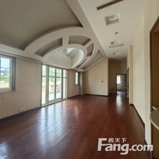 财富公馆 独栋别墅 私密性超好 自主接待 办公皆可 交通便利