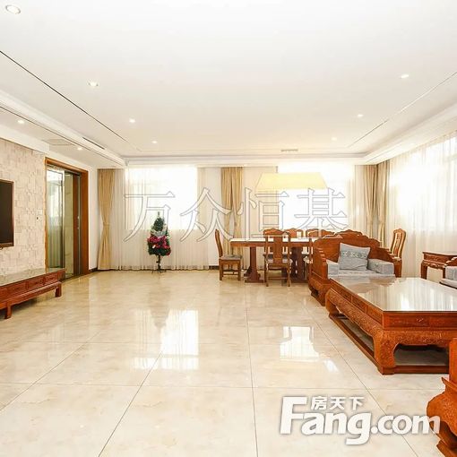 王府花园 精装小独栋 纯地上2层 有地暖 首次2卧室 方便看