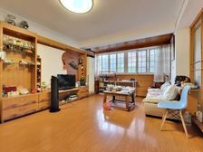 西边套,三阳台,中间楼层,99年商品房,2号线600米。