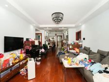 新挂牌!精装修南北通两房,临河景观位置,电梯中层,诚意出售