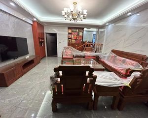 光大景湖春天 业主花60来万全新装修 南北对流 拎包入住