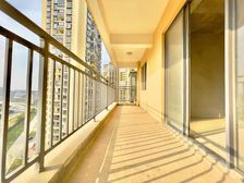 呈贡 市政府 吾悦广场旁 花香满径 3室 毛坯 随时看房