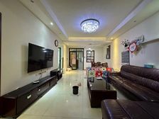 北滨路 财信北岸江山西区三房