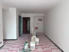 加州东部世界城 3室2厅1卫 精装修 80万元