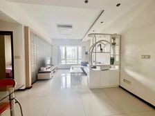 小区就在轻轨门口 走哪里都很方便 业主非常安心卖