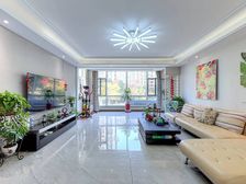 黄海明珠山庄 二期四居室低楼层