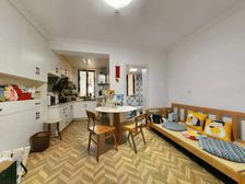 石路清塘新村1楼带院子46平77万精装