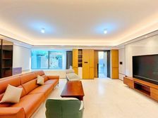 北龙湖龙腾小学旁 正弘臻筑精装修下叠一二楼带院子带地下室随时