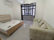 华福巷社区 三室一厅 82万元出售 拎包入诠