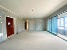 中央公园一环带200平露台!四房!龙湖天街!位置好到爆!