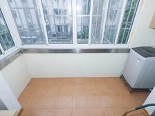 近地铁,近公园,交通便利,商业配套齐全,准电梯房