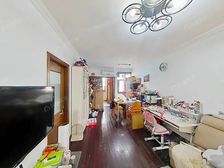 品质小区,中间位置,不靠路,全明双南,采光好