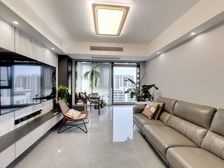 星河平江新著 4室2厅 129.5平