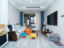 滟澜山三期 自住豪华装修 保养好 改善三房