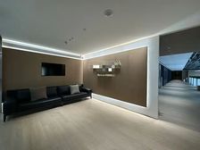 甄选房源!佳程广场丨800平对电梯丨全套家具丨高层视野价