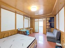 城角西路,中间楼层,户型方正,采光好,家具家电