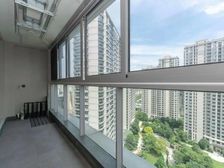 新上静安区高端豪宅 小两口刚需 三开间朝南全名全亮 带车位