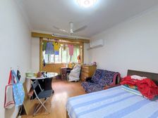 地铁口+出门小吃一条街+南北通风+电梯钥匙房