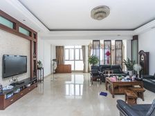 全明格局!!户型方正!!业主急出售大降价!!