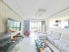 送露台 !!送阁楼80多平 飞机户型 河景房 精装修