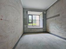 渝北区 融信海月平湖二期 三房 181万