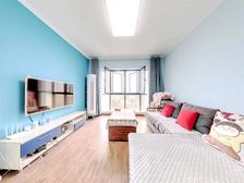 太阳城二期|精装|套二房|带全屋家私|证已满二诚意出售