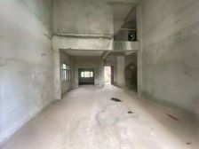 满五 房龄新 精装可拎包入住 停车方便 带电梯