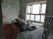 太屋专项代理,地铁在门口,没有任何硬伤,看房方便