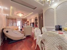 合景峰汇五期,精装修,业主花了70万精装,靠地铁站