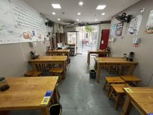 东三环 主街门脸 旺铺带燃气 接手即经营无费用 餐饮业态不限