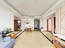 翡翠明珠 封闭小区 三室两卫 带车位小棚 2北南通路