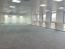 9号线合川路地铁口漕河泾科技绿洲150正对电梯9隔断50工位