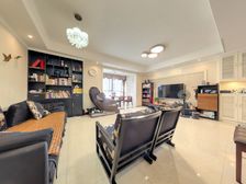 金沙鹭岛三期 户型横厅通透大套三,楼层好,视野宽阔,采光充足