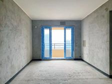 同小区 有性价比的一套 三房 46.8万 业主诚心出售!