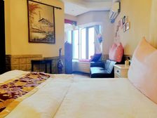 南滨路精装小一室,楼下就是南滨路,出行方便