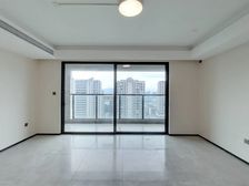 上瑞阁3室2厅 129.64平 未住人 只存放家具 带车位