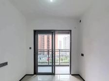 L中建凤榕台 3室2厅两卫 中间楼层 近凤岗地铁口 全新没住