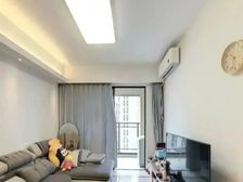 L保利中航城 21号线快线 凤岗站200米 南向三房拎包住