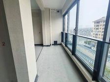 2300公园C位!玻璃幕墙!带会所!业主急售!龙湖天街!