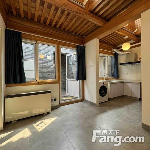 ÄÏÂà¹ÄÏï6ºÅÏß½»µÀ¿ÚµØ°²ÃÅÃÀÊõ¹ÝÒ»¾ÓÕÅ×ÔÖÒ