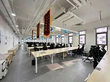 海淀区中关村软件园 三盛大厦2200平精装修带家具