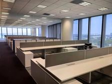 望京写字楼天花板 君康人寿 顶配家具 配置 正对电梯 !