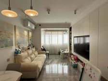 这套房子是我老业主的房子,认识很多年了 精装修拎包入住