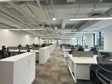 高品质装修楼下地铁酒仙桥恒通商务园电子城望京三元桥