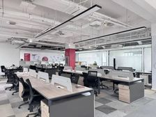 绿地中心!新出科技房源!美丽!离地铁近!随时看