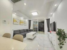 17号线青浦新城地铁口,品质次新小区,送产权车位三房,预约看