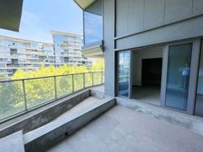 新上(小区 位置)龙湖揽境 很安静挑高6.3 40平露台4