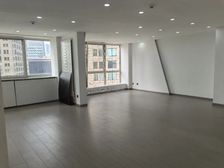 国贸CBD建外SOHO121平米办公摄影美发贷款居住均可