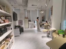 仅!有小面积!化妆 美甲 摄影 服装 等 建外SOHO东区